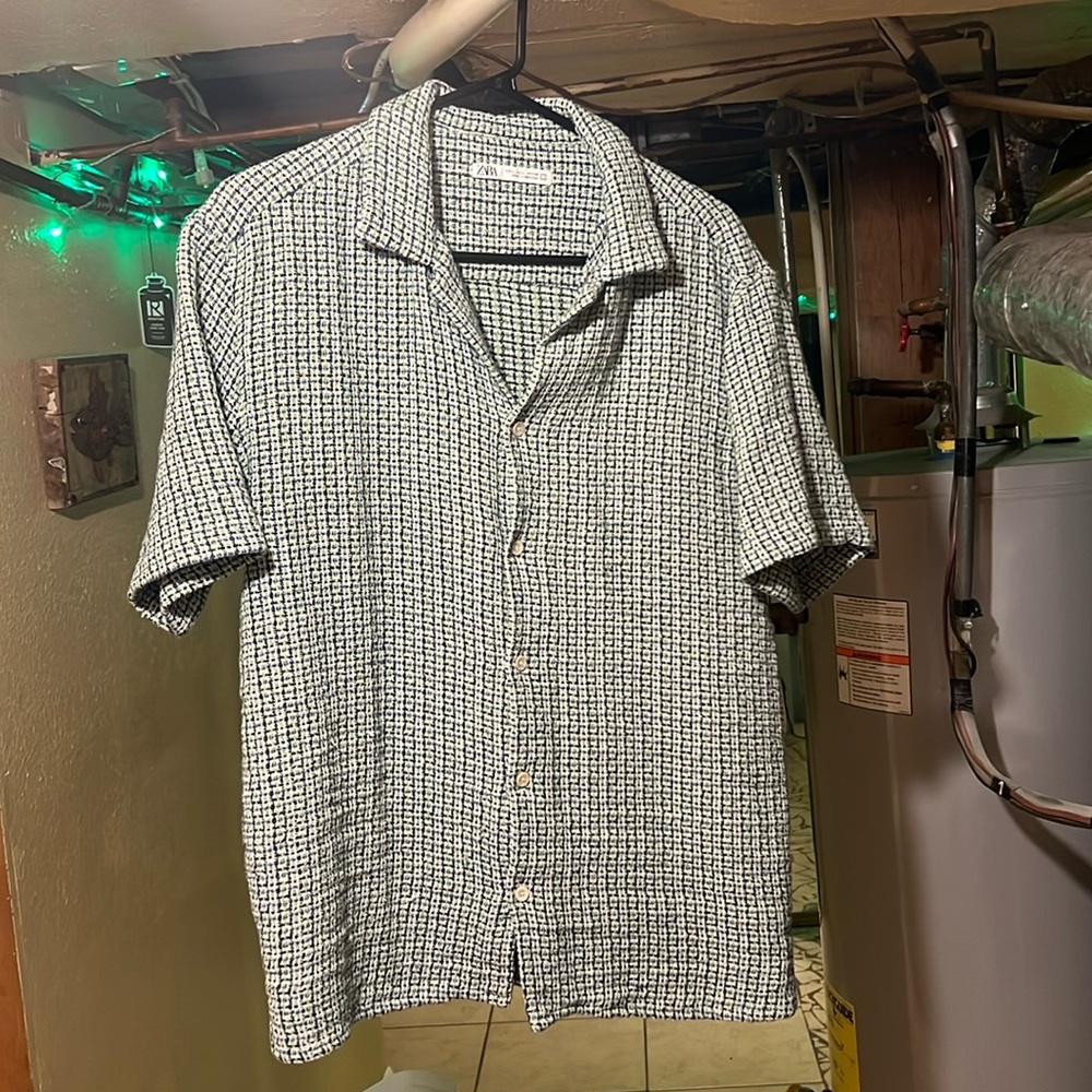 Men’s Zara Short Sleeve Button Down Knitted Size L